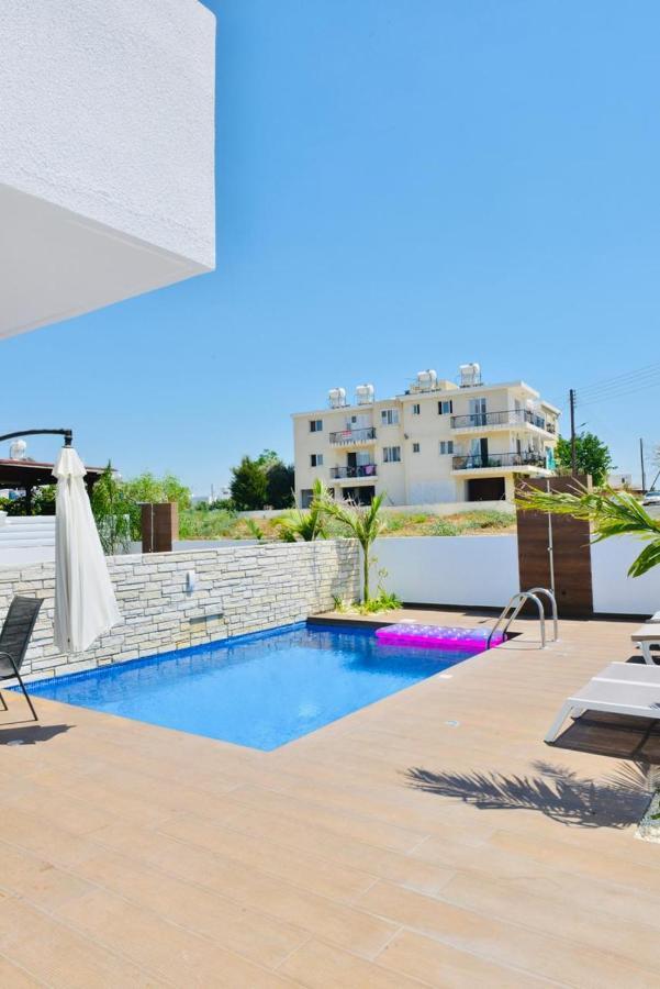Melanos Residence 2 Bdrm Townhouse With Private Pool Klorakas Exteriör bild